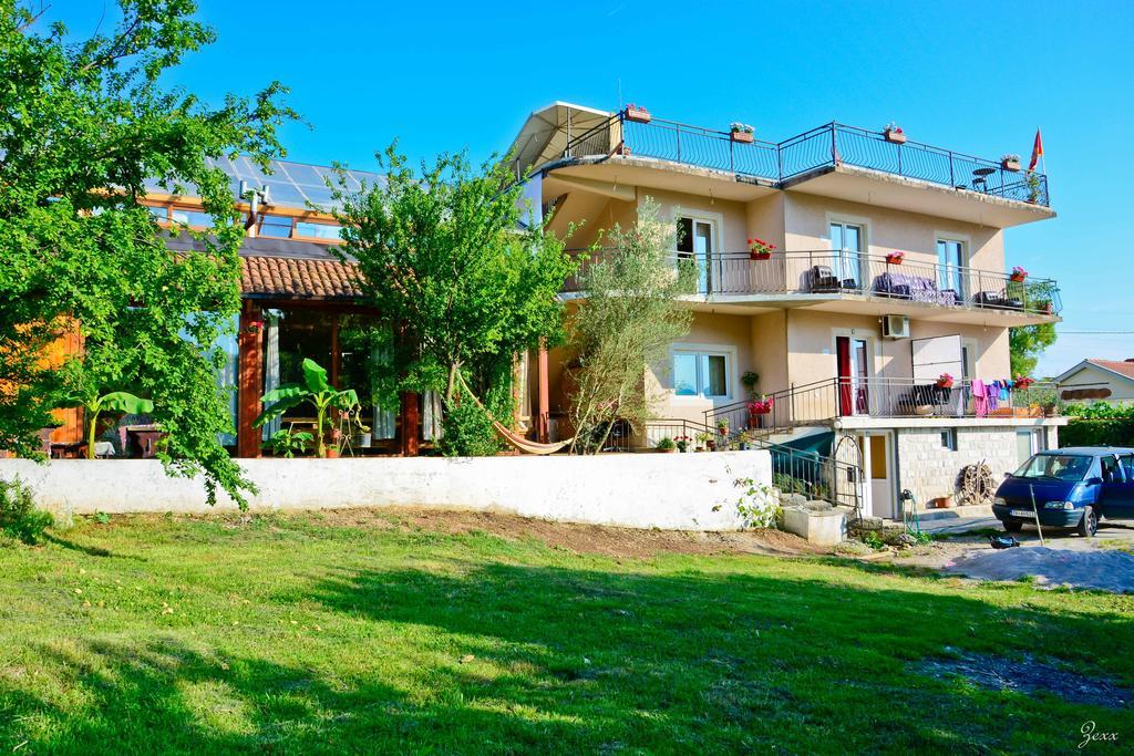 Hostel Anton Tivat Exterior photo